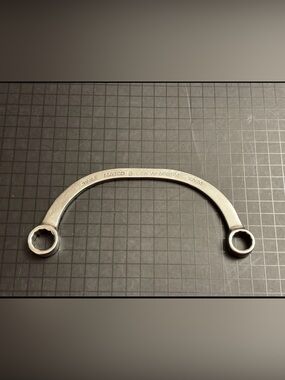 Matco Tools #WHM1011M • 11MM/10MM • Half Moon
Wrench • USA